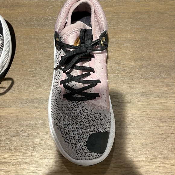 Nike joy ride sneakers - Picture 2 of 3